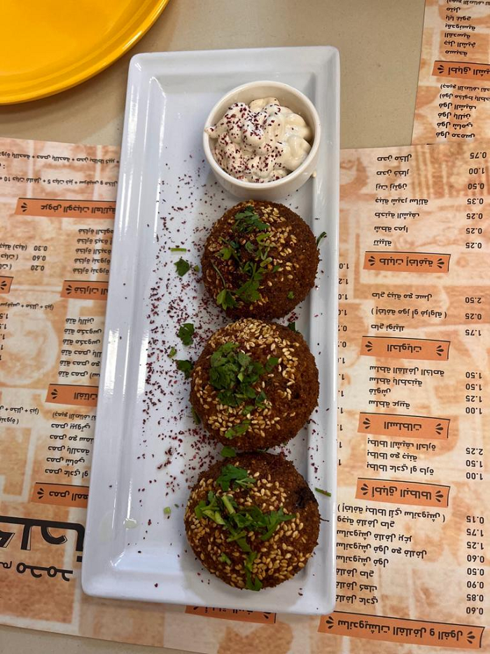 falafel on plate