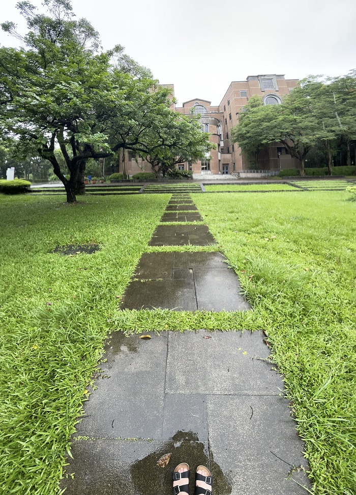 outdoor path to campus buillding