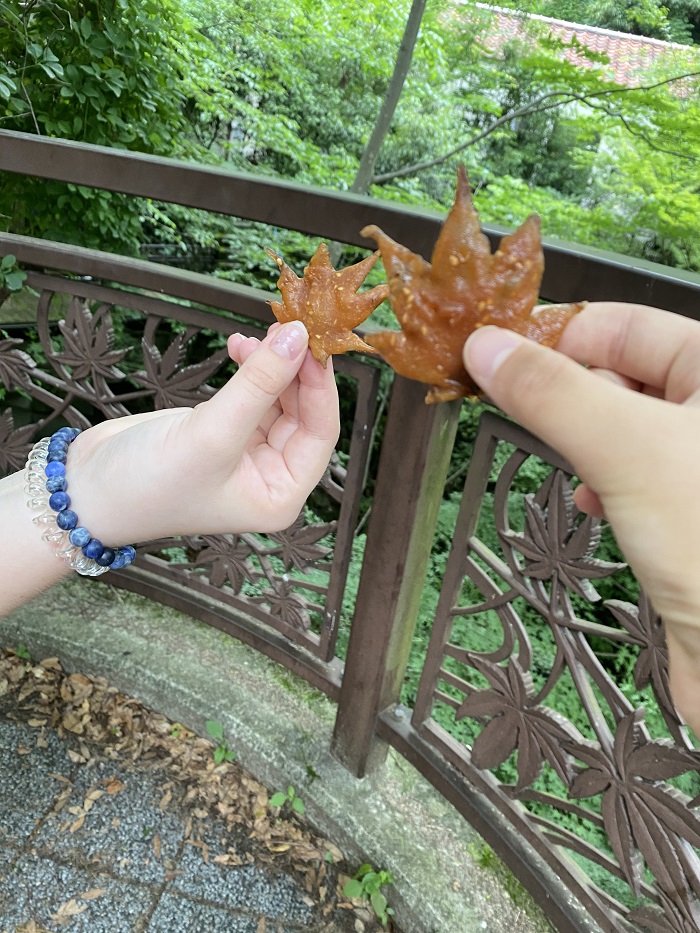 deep fried maple leaves 