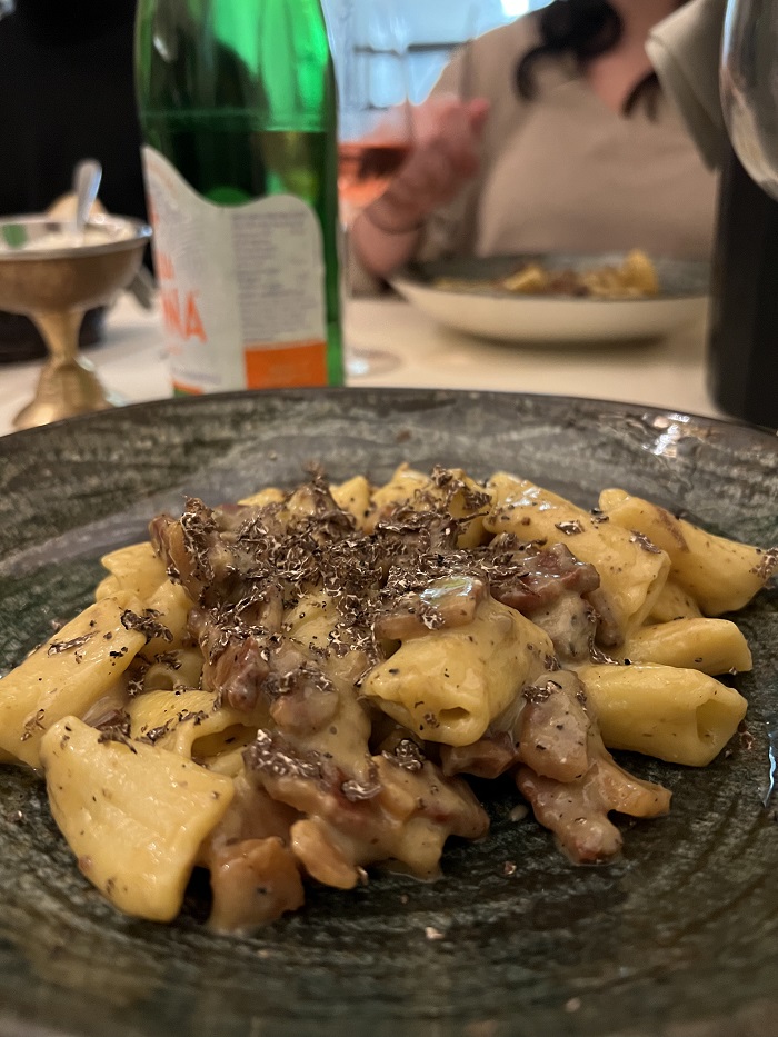 Truffle carbonara pasta from a restaurant in Santo Spirito called Braceria all’11