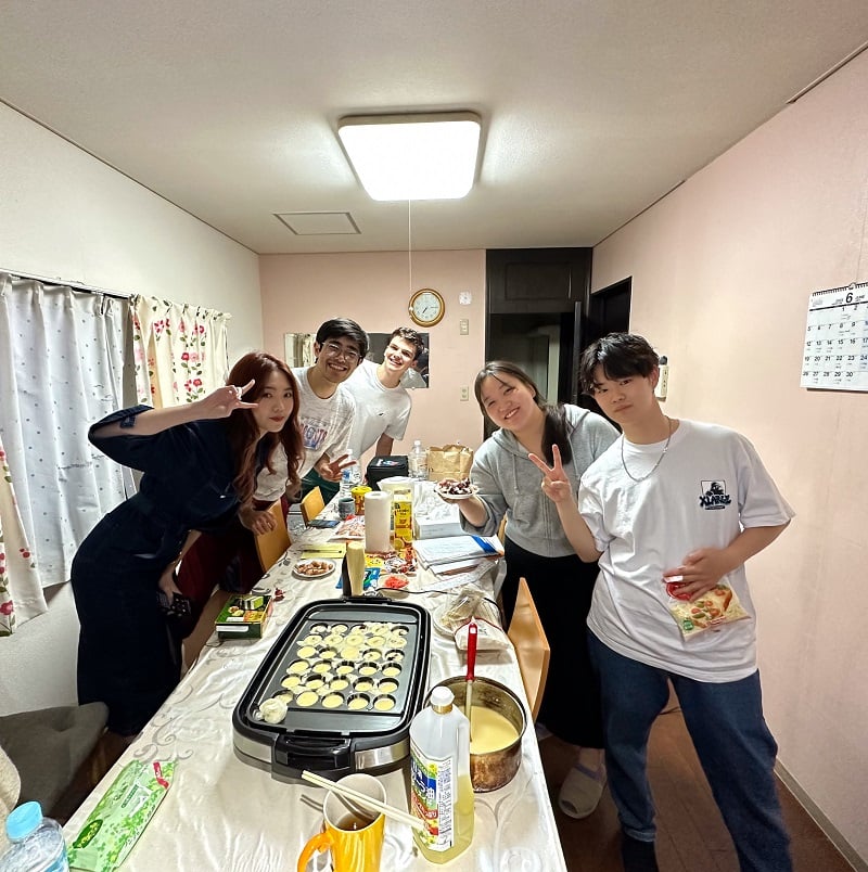 Takoyaki Party a CET Japan student and housemates