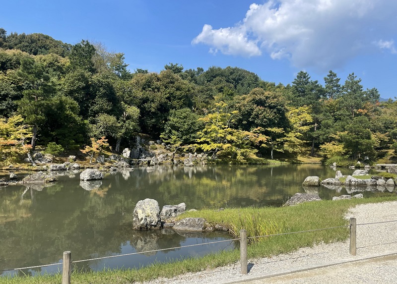 A view towards a pond on the grounds of Tenryu-Ji Temple in Kyoto, Japan