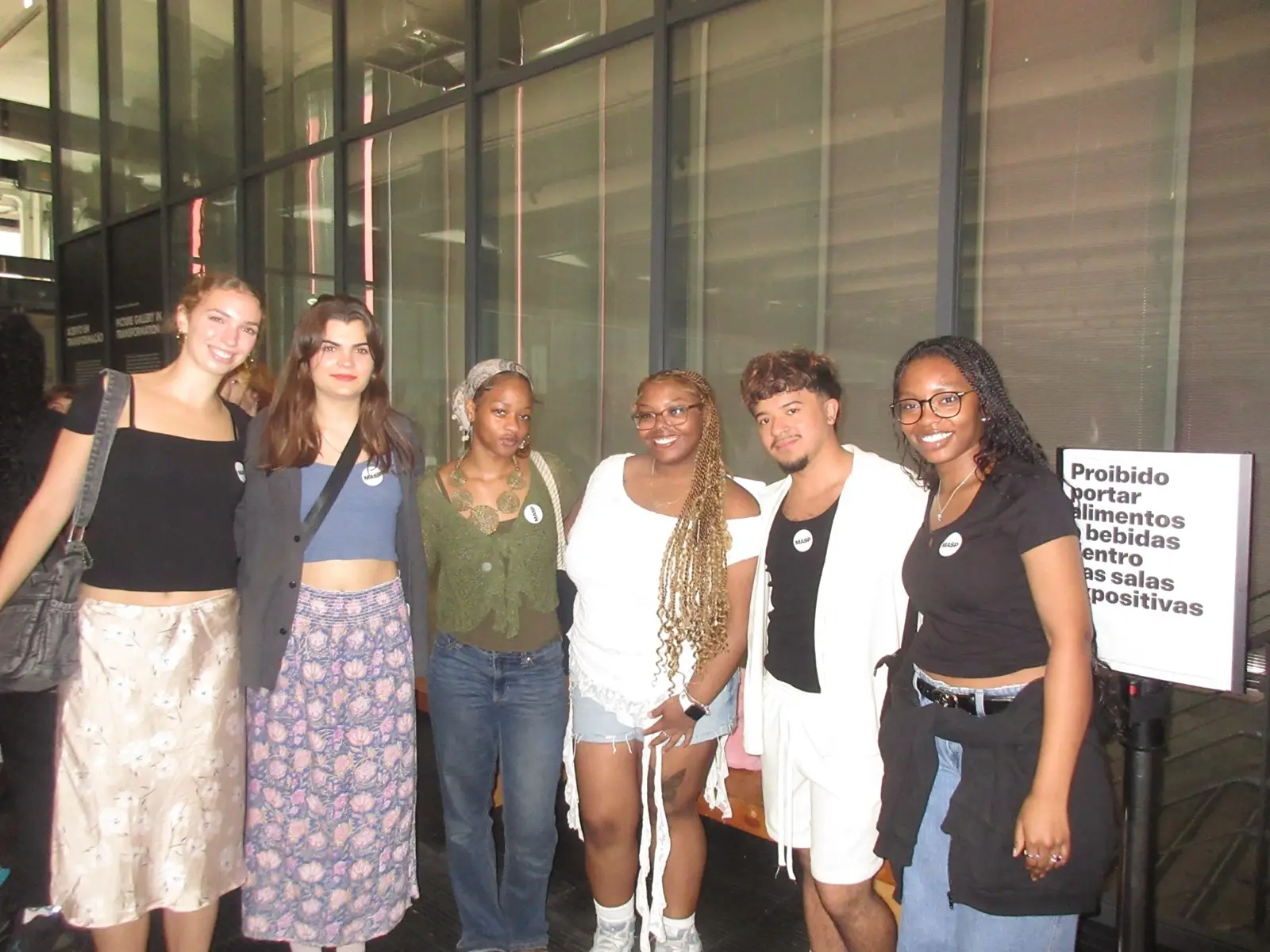 A group of CET Brazil students standing by the entrance of Museum of Art of São Paulo