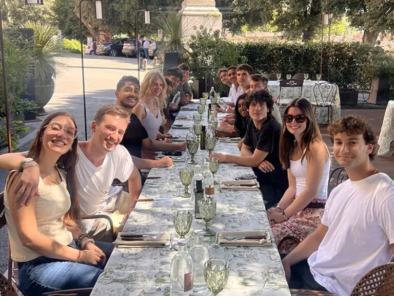 students eating lunch at table
