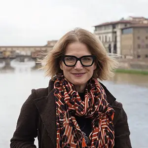 profile photo of Stefania