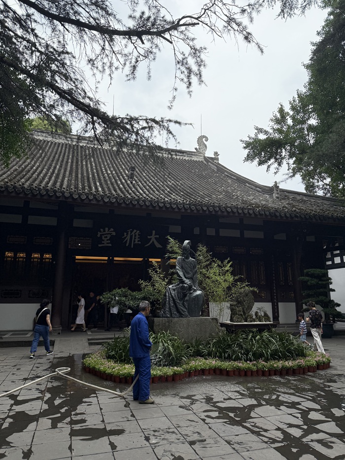 The outside of the Du Fu Thatched Cottage on a cloudy day in Chengdu, Beijing.